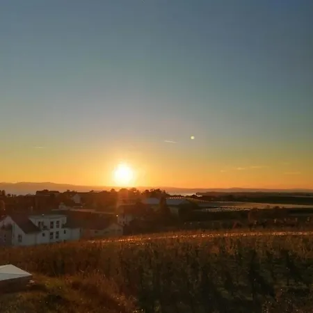 Hengnau In Apartament